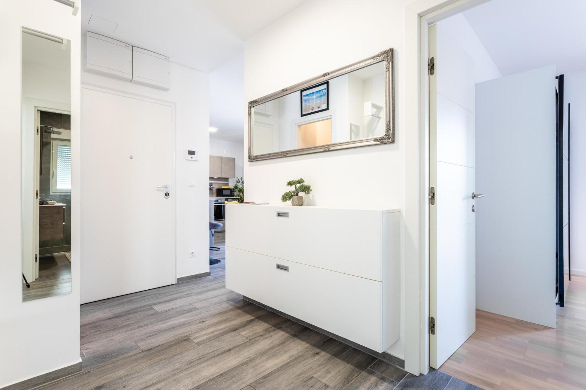 New Luxury 3-Bedroom Penthouse With Huge Terrace Split Exterior foto